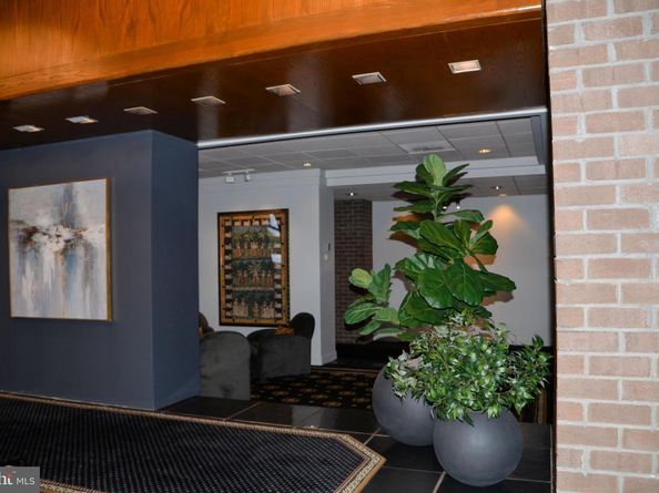 1800 Old Meadow Road 1412, Mclean VA 22102
