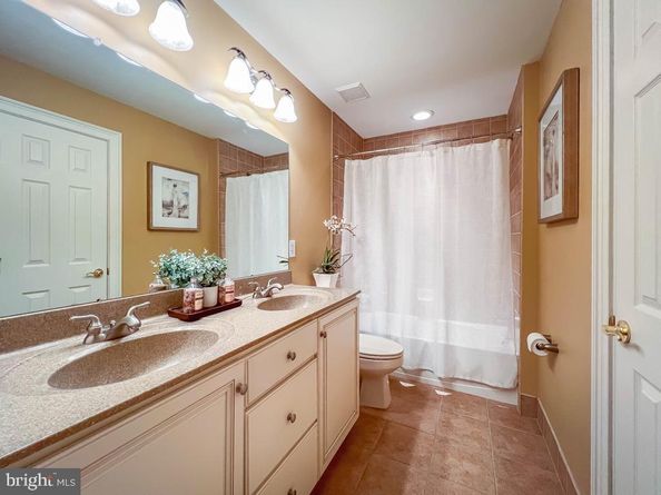95 Rittenhouse Circle, Newtown PA 18940