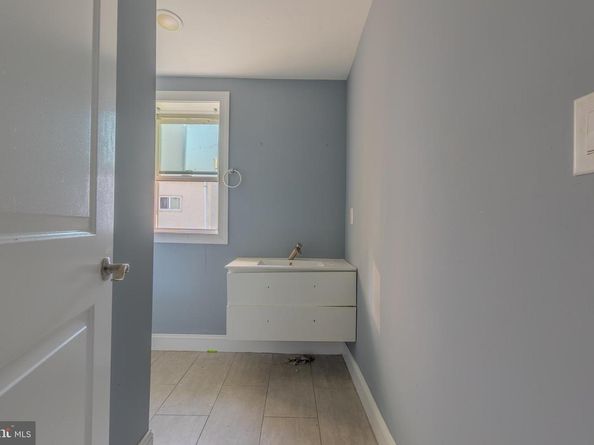 367 Winton Street, Philadelphia PA 19148