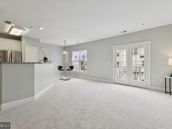 8058 Genea Way 48, Falls Church VA 22042