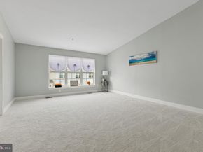 8058 Genea Way 48, Falls Church VA 22042