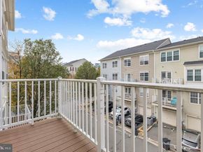 8058 Genea Way 48, Falls Church VA 22042