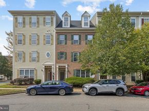 8058 Genea Way 48, Falls Church VA 22042