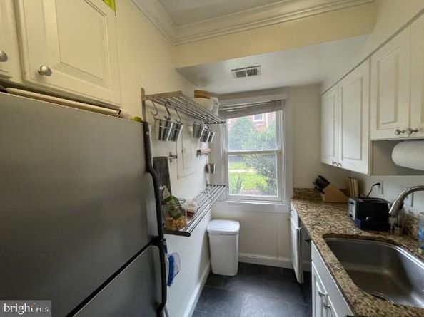 718 S Washington Street 104, Alexandria VA 22314