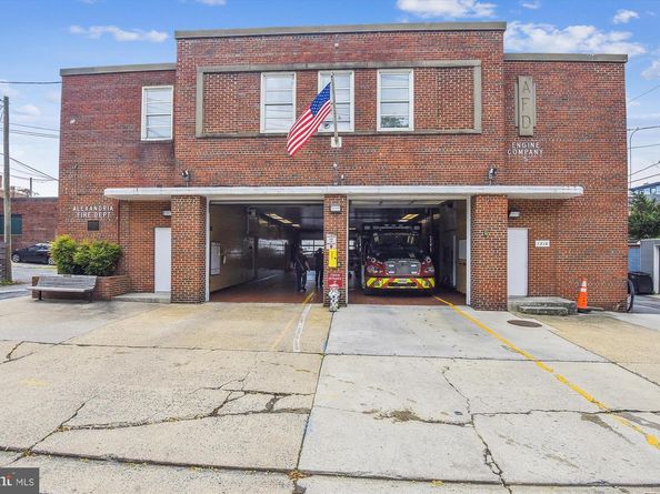 718 S Washington Street 104, Alexandria VA 22314