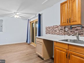 1407 Skyhaven Court, Herndon VA 20170