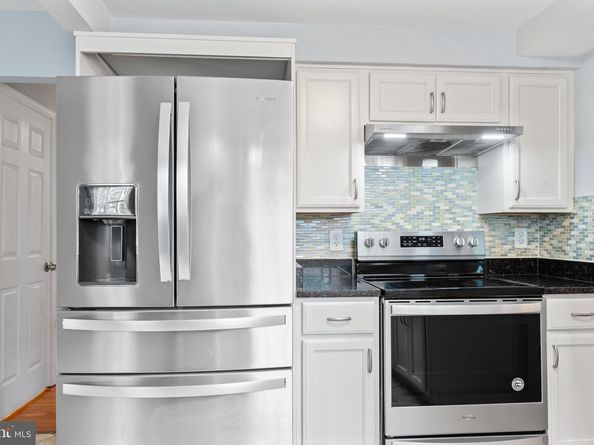 1407 Skyhaven Court, Herndon VA 20170