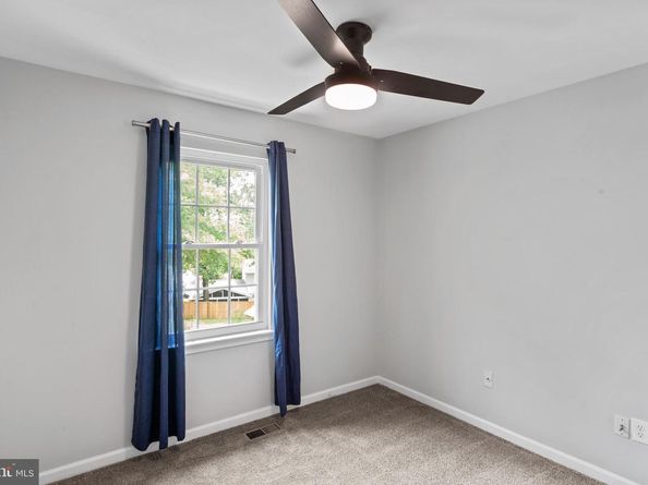 1407 Skyhaven Court, Herndon VA 20170