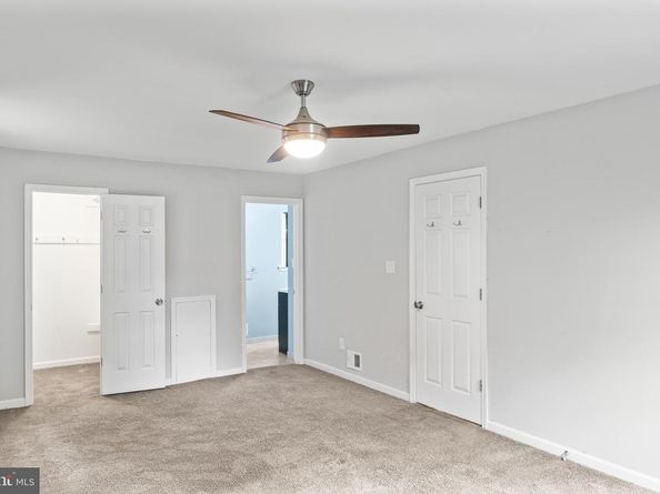 1407 Skyhaven Court, Herndon VA 20170