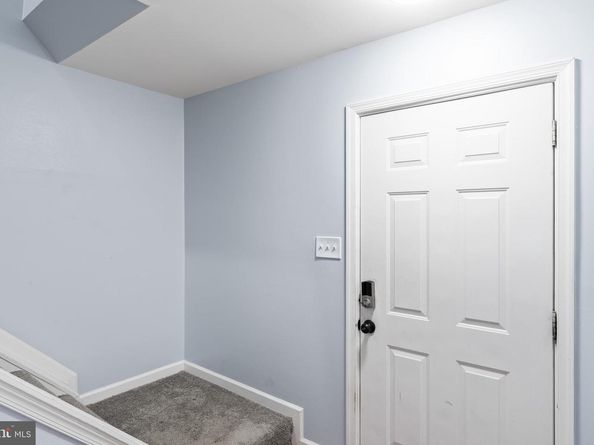 1407 Skyhaven Court, Herndon VA 20170
