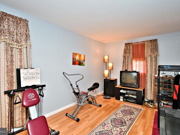 4744 Dunston Road, Bensalem PA 19020