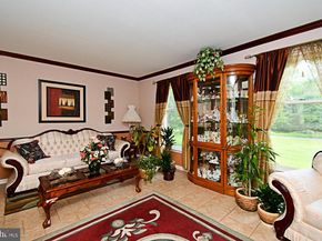 4744 Dunston Road, Bensalem PA 19020