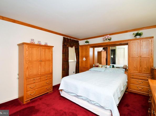4744 Dunston Road, Bensalem PA 19020