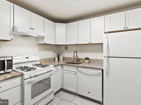 1260 21st Street NW 911, Washington DC 20036