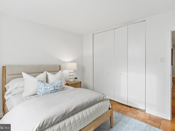 1260 21st Street NW 911, Washington DC 20036
