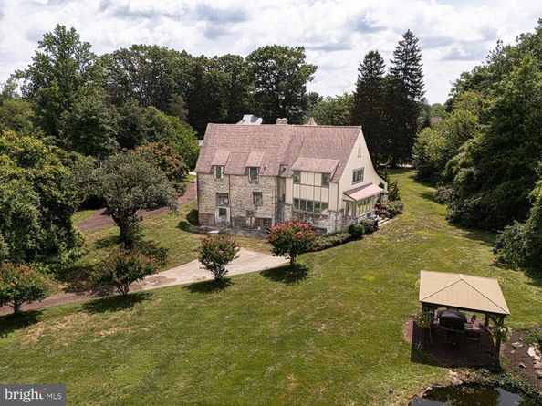 213 Highland Avenue, Wallingford PA 19086