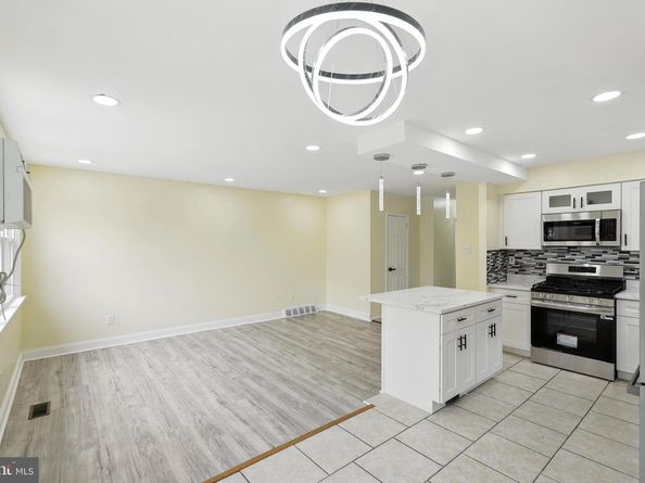 226 Lockart Terrace, Philadelphia PA 19116