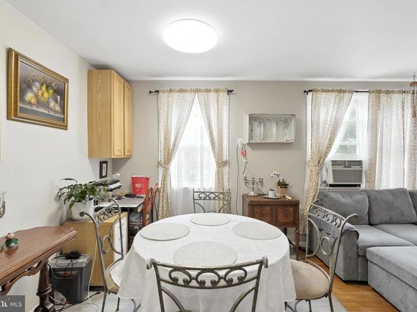 226 Lockart Terrace, Philadelphia PA 19116