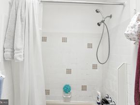 226 Lockart Terrace, Philadelphia PA 19116