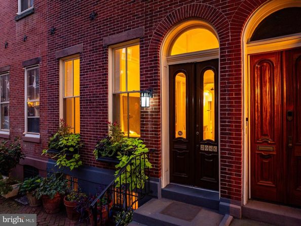2046 Cherry Street, Philadelphia PA 19103