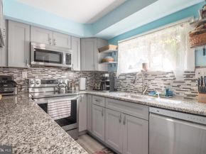 120 Vermont Lane, Levittown PA 19054