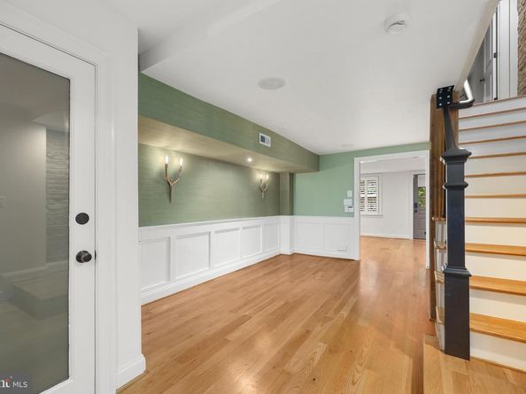 607 S Saint Asaph Street, Alexandria VA 22314