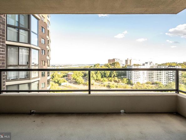 1600 N Oak Street 1125, Arlington VA 22209