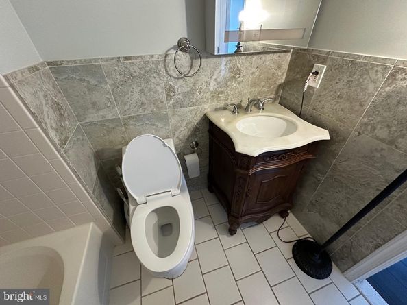 290 Byberry Road 2, Philadelphia PA 19116