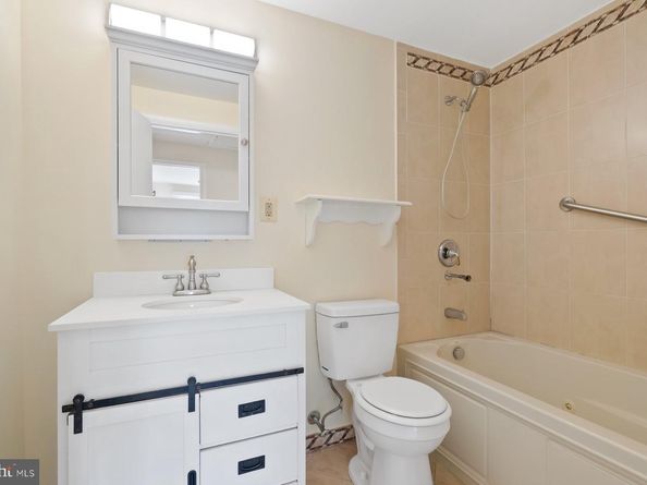 606 Prospect Avenue, Morrisville PA 19067