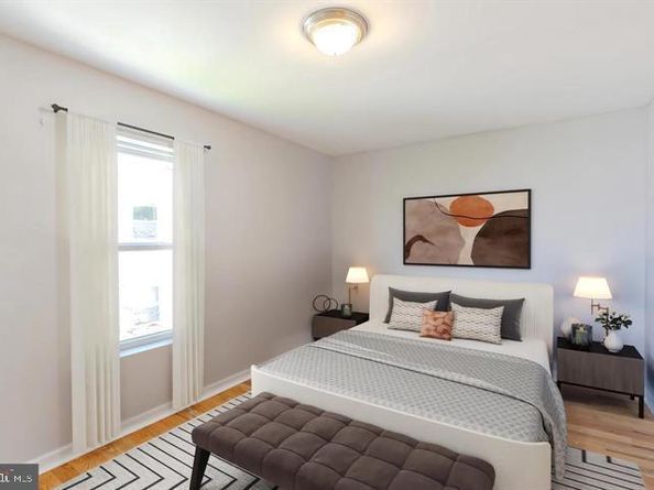 1133 W Colona Street, Philadelphia PA 19133