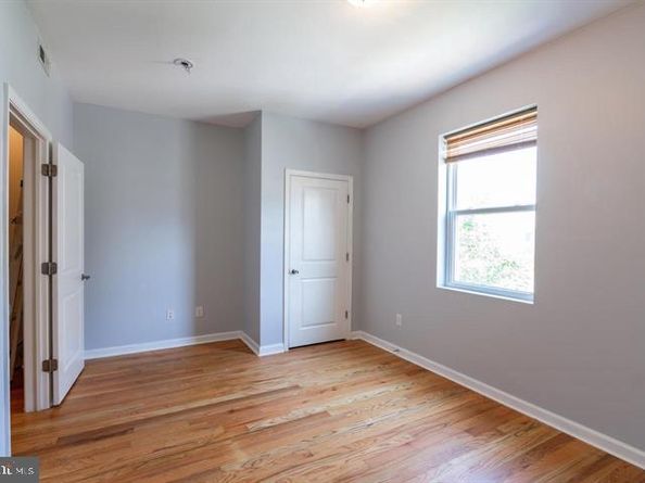 1133 W Colona Street, Philadelphia PA 19133