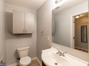 1133 W Colona Street, Philadelphia PA 19133