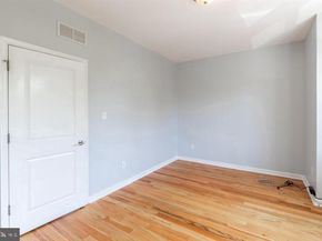 1133 W Colona Street, Philadelphia PA 19133