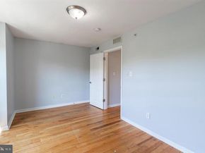 1133 W Colona Street, Philadelphia PA 19133