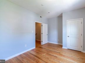 1133 W Colona Street, Philadelphia PA 19133