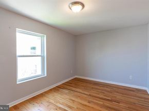 1133 W Colona Street, Philadelphia PA 19133