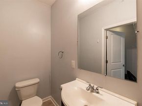 1133 W Colona Street, Philadelphia PA 19133