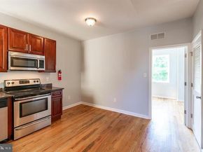 1133 W Colona Street, Philadelphia PA 19133