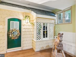 320 1/2 Mansion Drive, Alexandria VA 22302