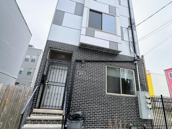2453 N 6TH Street