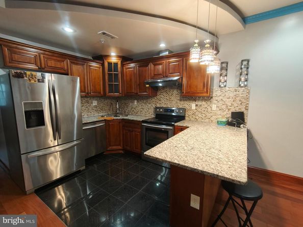 1106 Wallace Street, Philadelphia PA 19123