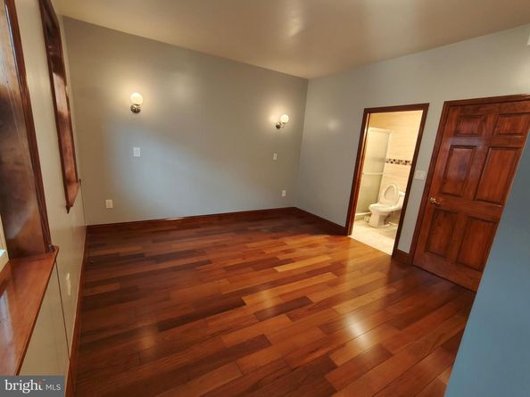 1106 Wallace Street, Philadelphia PA 19123