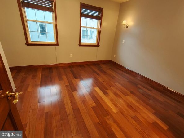 1106 Wallace Street, Philadelphia PA 19123