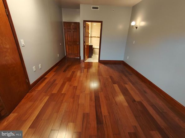 1106 Wallace Street, Philadelphia PA 19123