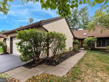 6 Steeplechase Lane