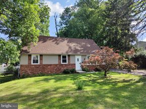 402 Larchwood Avenue, Feasterville Trevose PA 19053