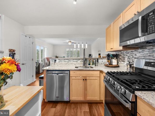 1637 N Van Dorn Street, Alexandria VA 22304