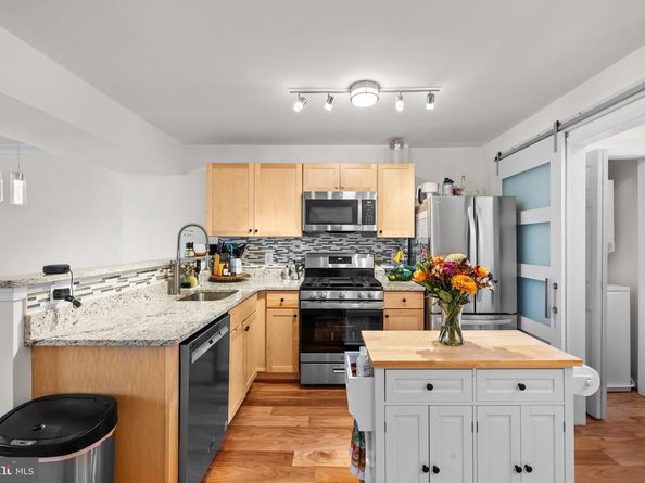 1637 N Van Dorn Street, Alexandria VA 22304