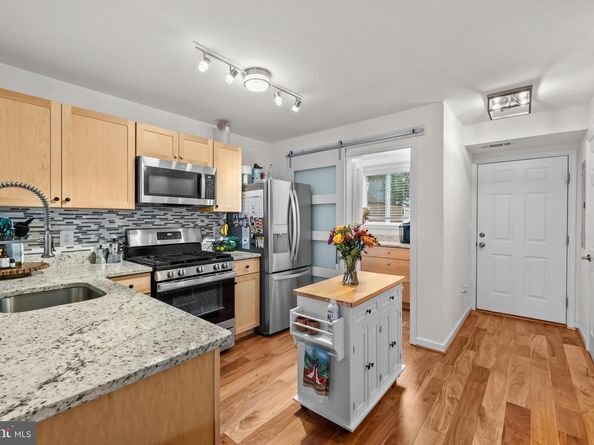 1637 N Van Dorn Street, Alexandria VA 22304