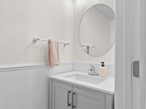 1637 N Van Dorn Street, Alexandria VA 22304